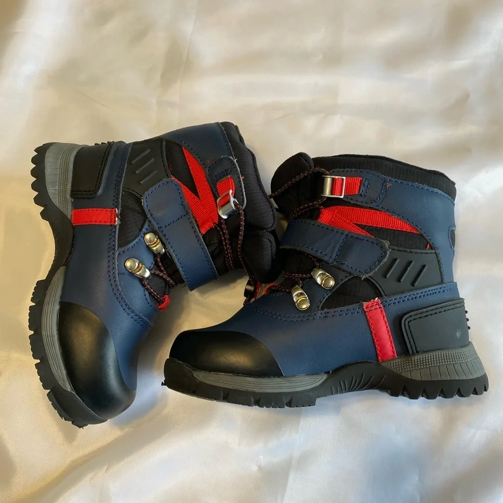 3M Thinsulate Kids Blue and Red Winter Boots